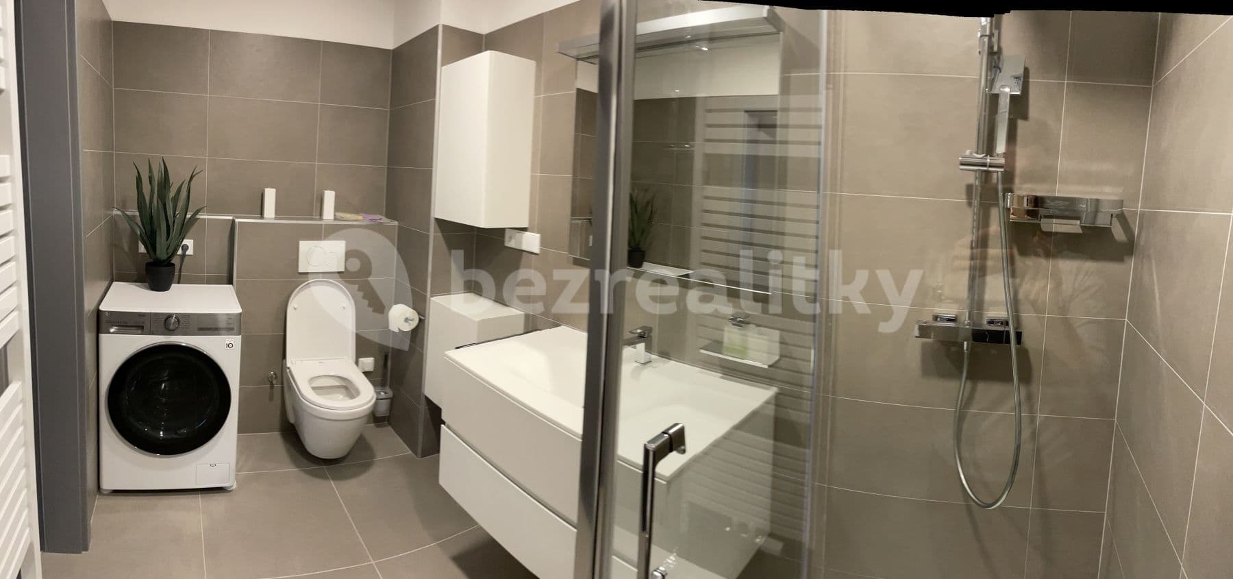Prenájom bytu 2-izbový 65 m², Kunštátská, Poděbrady, Středočeský kraj Prenájom bytu 2-izbový 65 m², Kunštátská, Poděbrady, Středočeský kraj