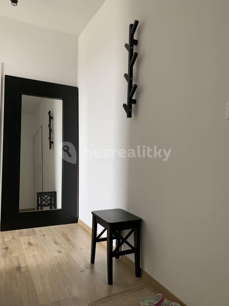 Prenájom bytu 2-izbový 58 m², Ružinov, Bratislavský kraj