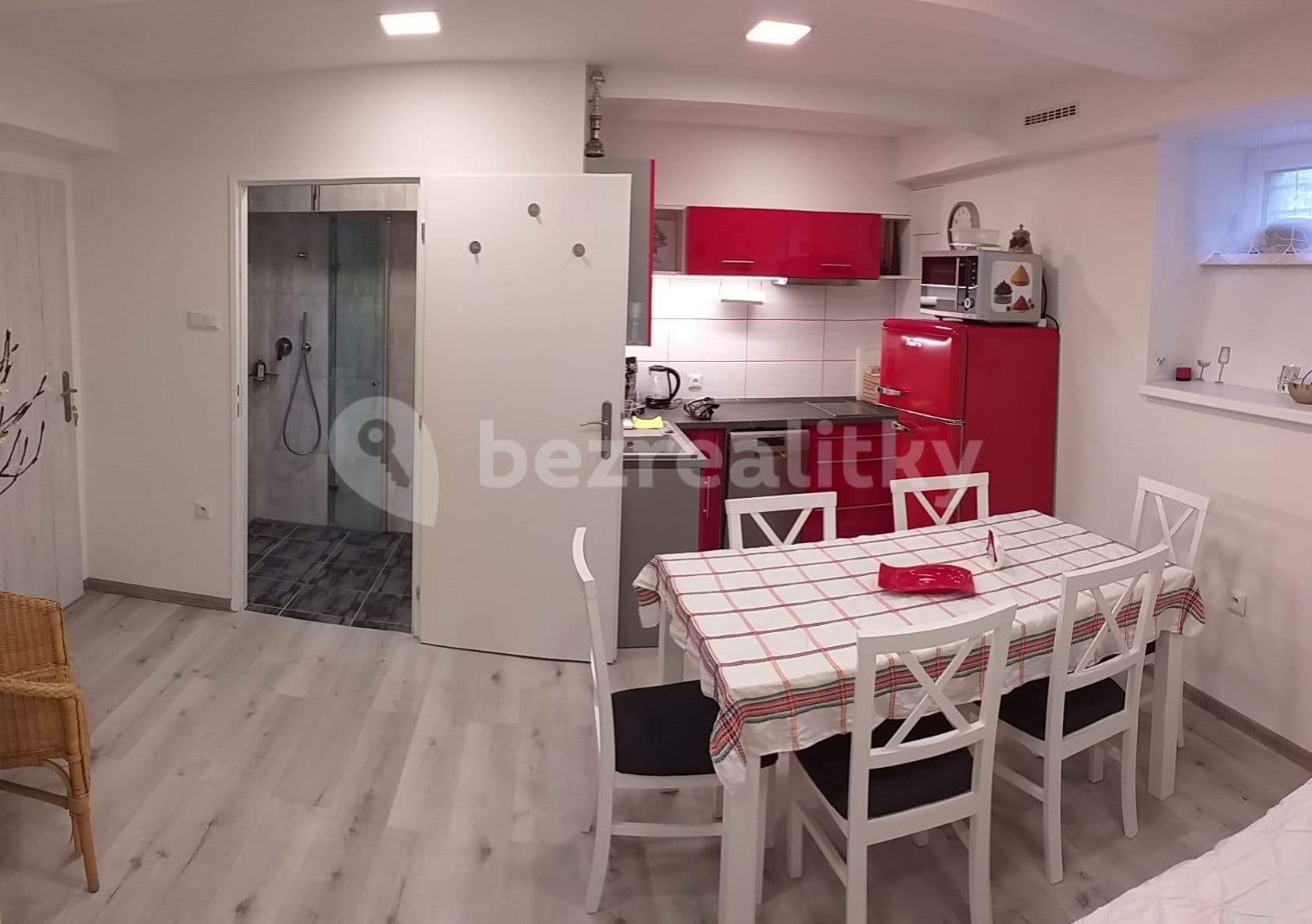 Prenájom bytu 1-izbový 25 m², Edisonova, Praha, Praha Prenájom bytu 1-izbový 25 m², Edisonova, Praha, Praha