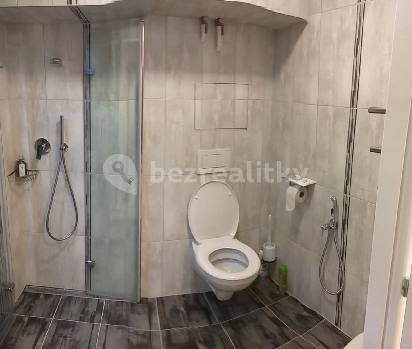 Prenájom bytu 1-izbový 25 m², Edisonova, Praha, Praha Prenájom bytu 1-izbový 25 m², Edisonova, Praha, Praha