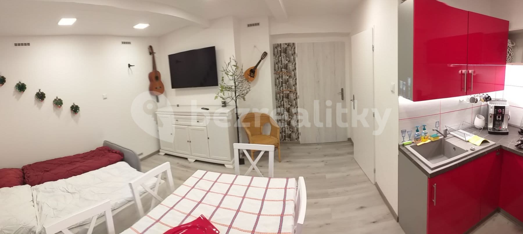 Prenájom bytu 1-izbový 25 m², Edisonova, Praha, Praha Prenájom bytu 1-izbový 25 m², Edisonova, Praha, Praha