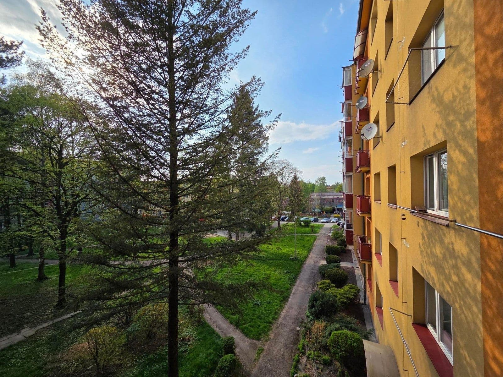 Prenájom bytu 3-izbový 66 m², Kosmonautů, Karviná, Moravskoslezský kraj Prenájom bytu 3-izbový 66 m², Kosmonautů, Karviná, Moravskoslezský kraj