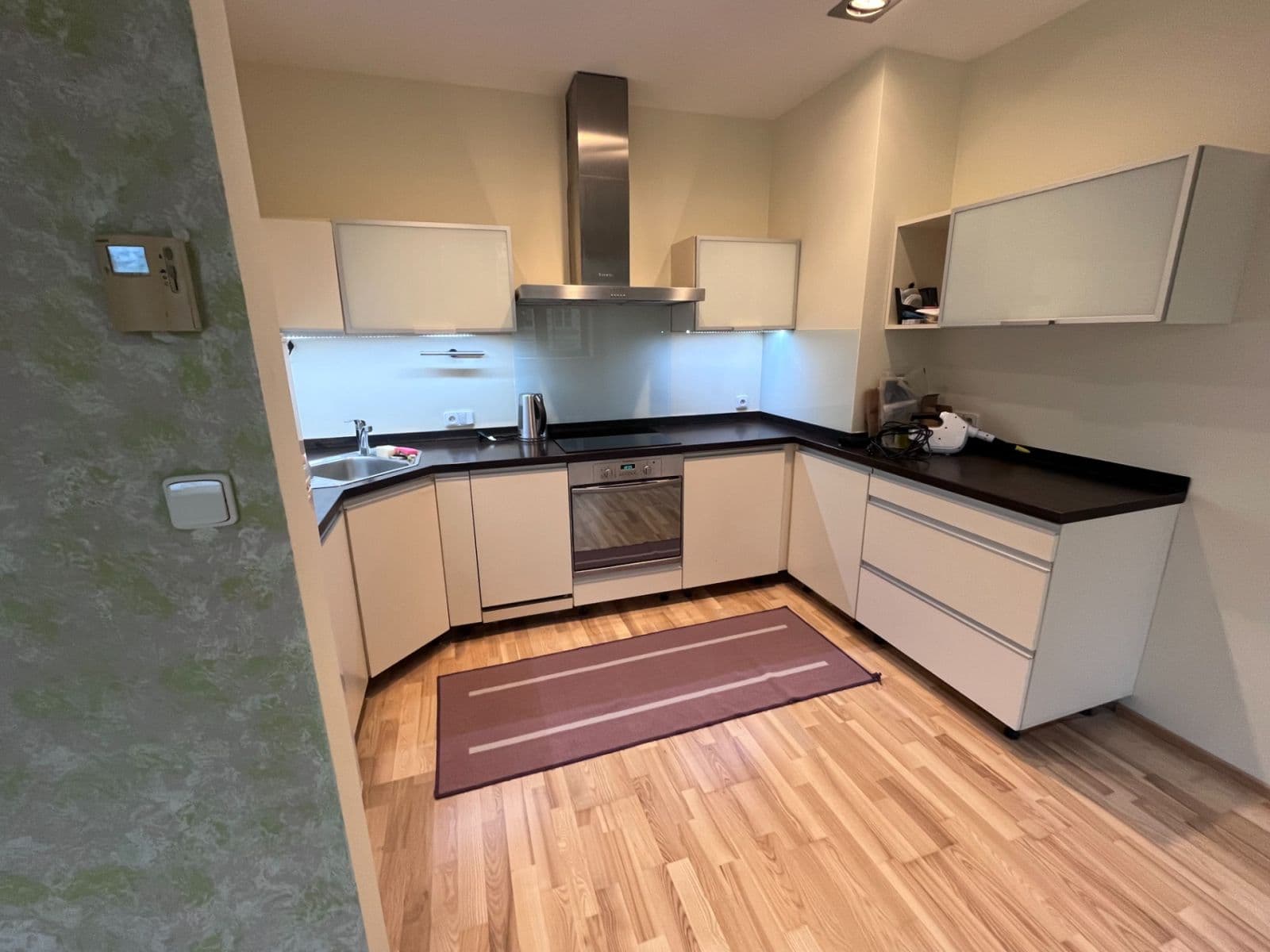 Prenájom bytu 2-izbový 47 m², U reálky, Olomouc, Olomoucký kraj Prenájom bytu 2-izbový 47 m², U reálky, Olomouc, Olomoucký kraj