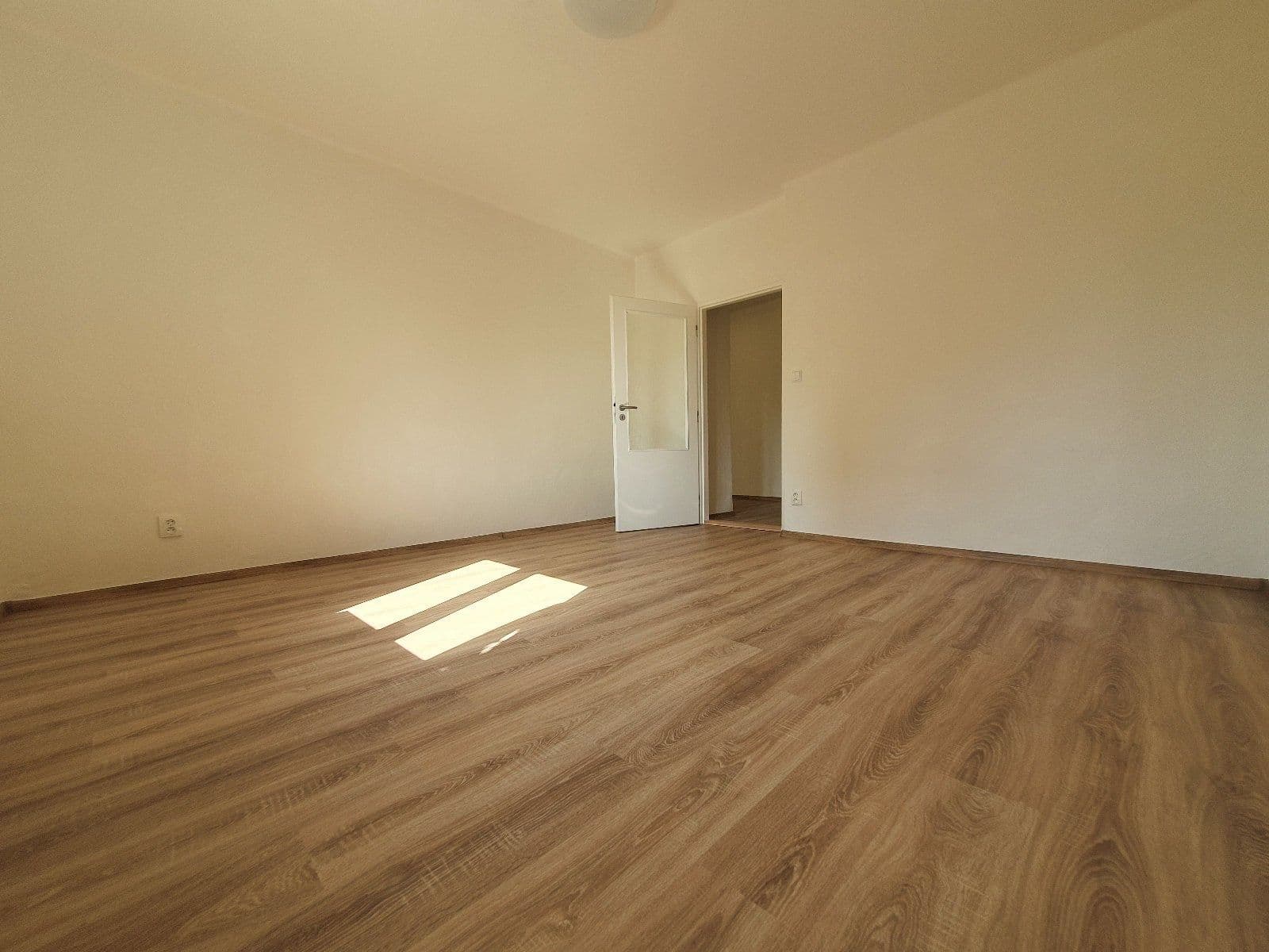 Prenájom bytu 2-izbový 53 m², Jana Wericha, Havířov, Moravskoslezský kraj Prenájom bytu 2-izbový 53 m², Jana Wericha, Havířov, Moravskoslezský kraj