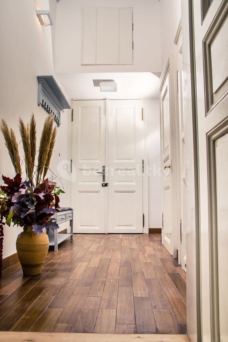 Prenájom bytu 2-izbový 67 m², Balbínova, Praha, Praha Prenájom bytu 2-izbový 67 m², Balbínova, Praha, Praha