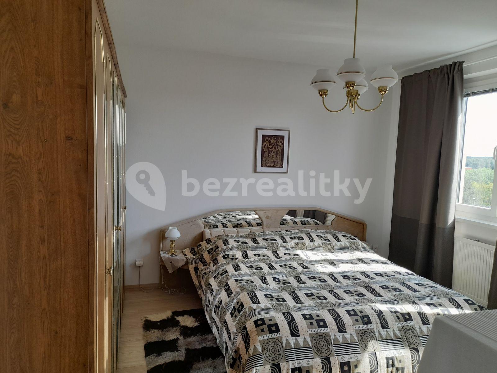 Prenájom bytu 2-izbový 57 m², Petržalka, Bratislavský kraj
