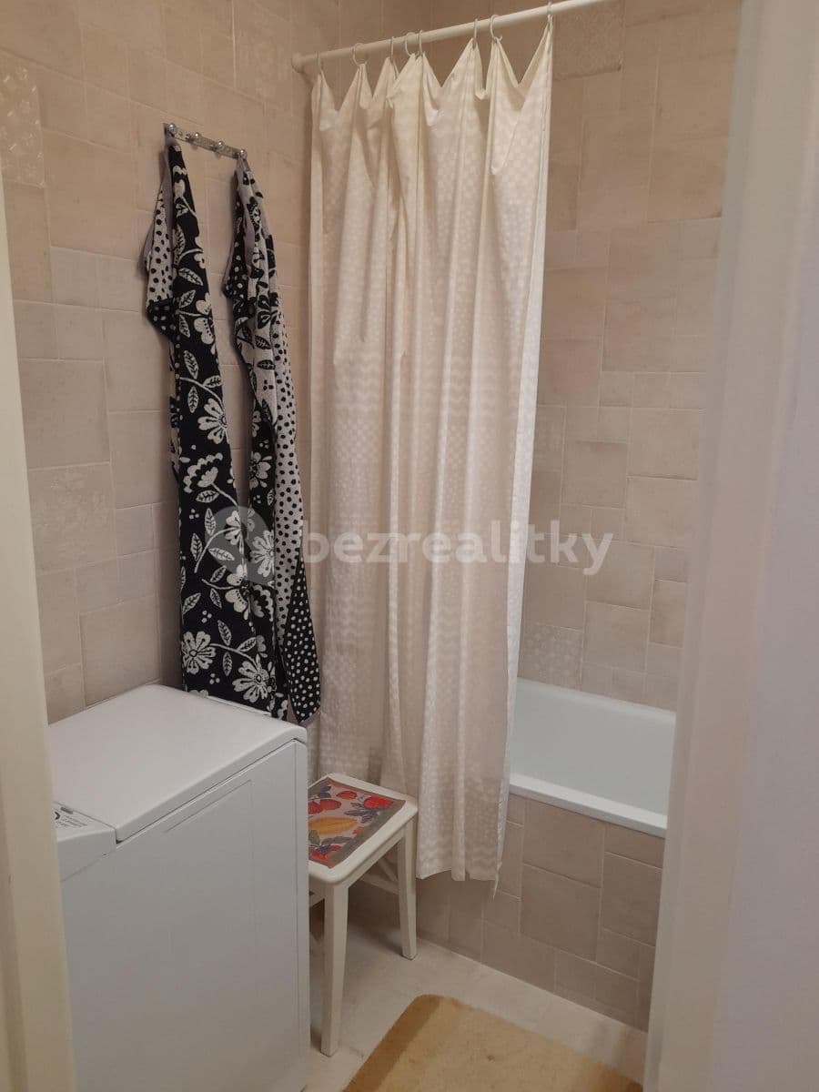 Prenájom bytu 3-izbový 70 m², Petržalka, Bratislavský kraj Prenájom bytu 3-izbový 70 m², Petržalka, Bratislavský kraj