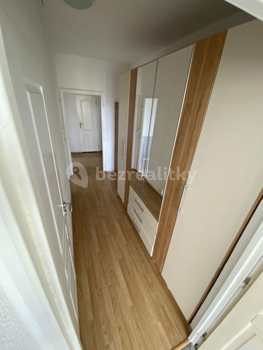 Prenájom bytu 3-izbový 76 m², Hvozdíková, Praha, Praha Prenájom bytu 3-izbový 76 m², Hvozdíková, Praha, Praha