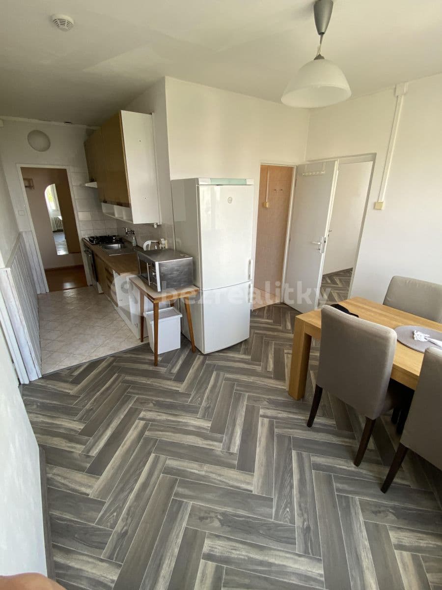 Prenájom bytu 3-izbový 76 m², Hvozdíková, Praha, Praha Prenájom bytu 3-izbový 76 m², Hvozdíková, Praha, Praha