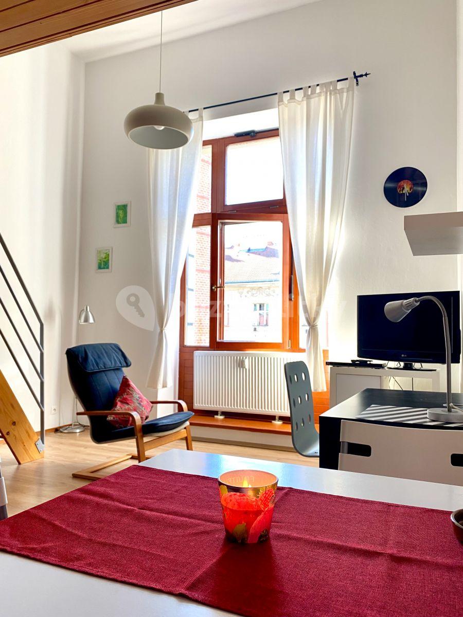 Prenájom bytu 2-izbový 43 m², Praha, Praha