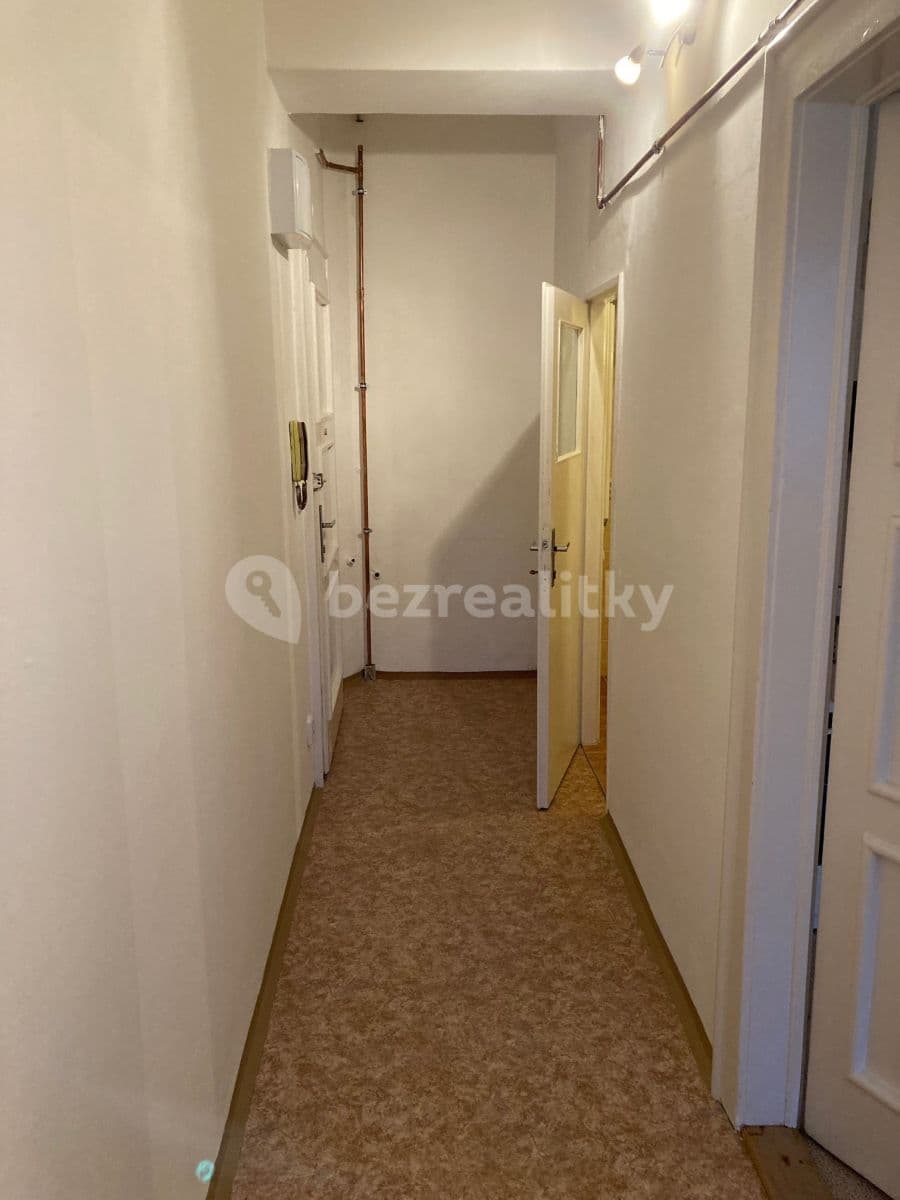 Prenájom bytu 1-izbový 30 m², V Zahradách, Praha, Praha Prenájom bytu 1-izbový 30 m², V Zahradách, Praha, Praha