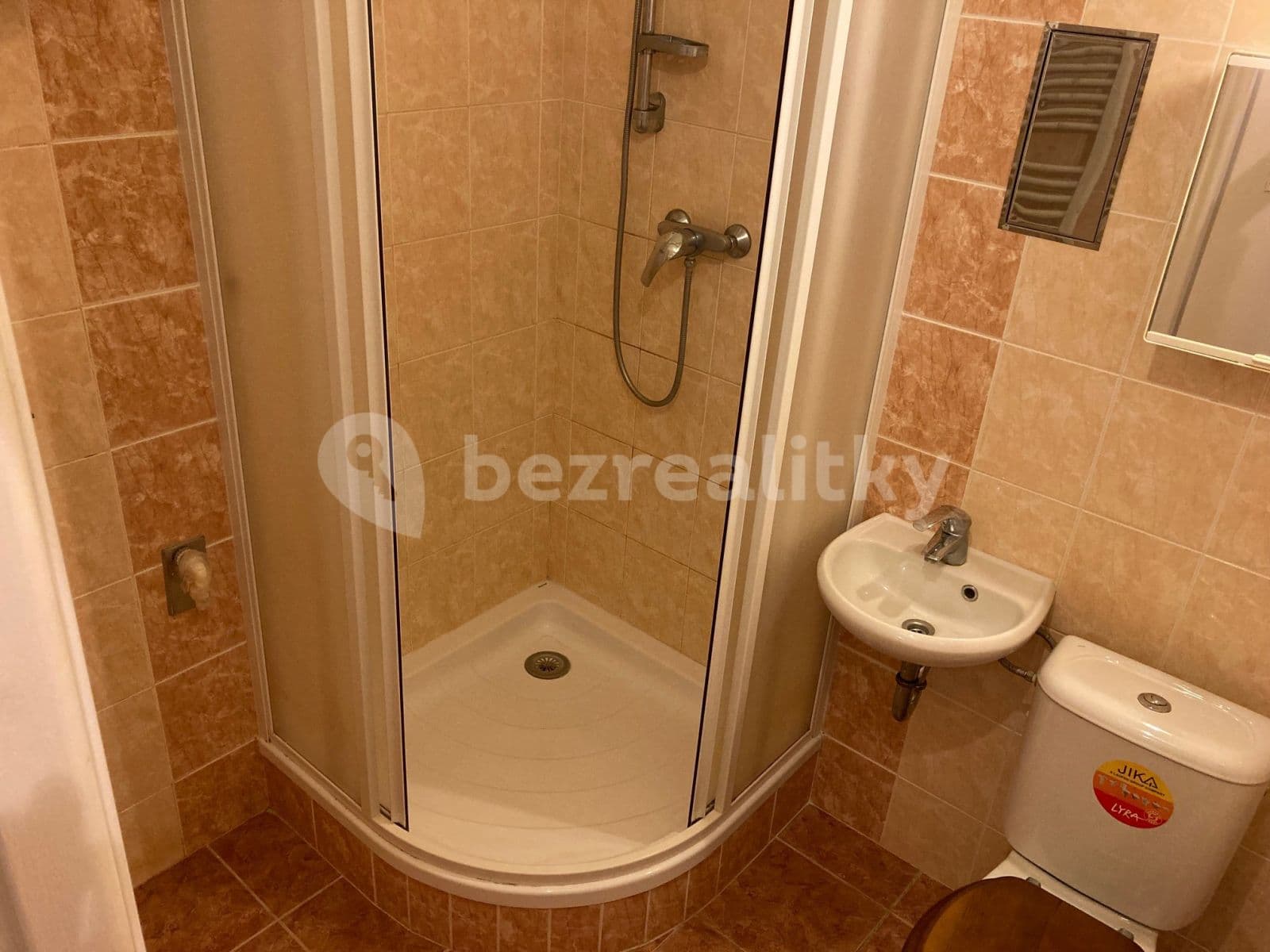 Prenájom bytu 1-izbový 30 m², V Zahradách, Praha, Praha Prenájom bytu 1-izbový 30 m², V Zahradách, Praha, Praha