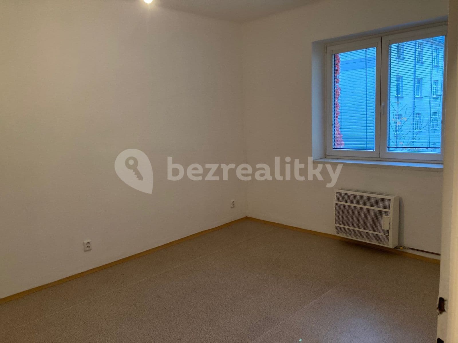 Prenájom bytu 1-izbový 30 m², V Zahradách, Praha, Praha Prenájom bytu 1-izbový 30 m², V Zahradách, Praha, Praha