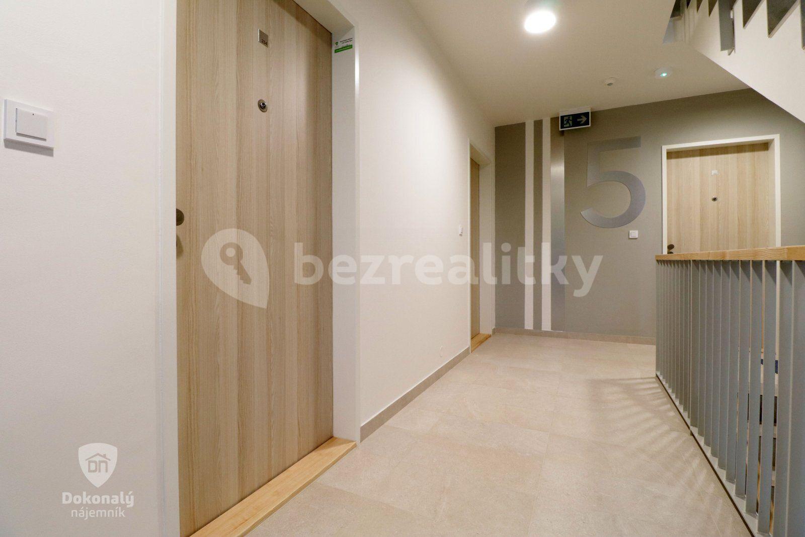 Prenájom bytu 2-izbový 57 m², Hrašeho, Praha, Praha
