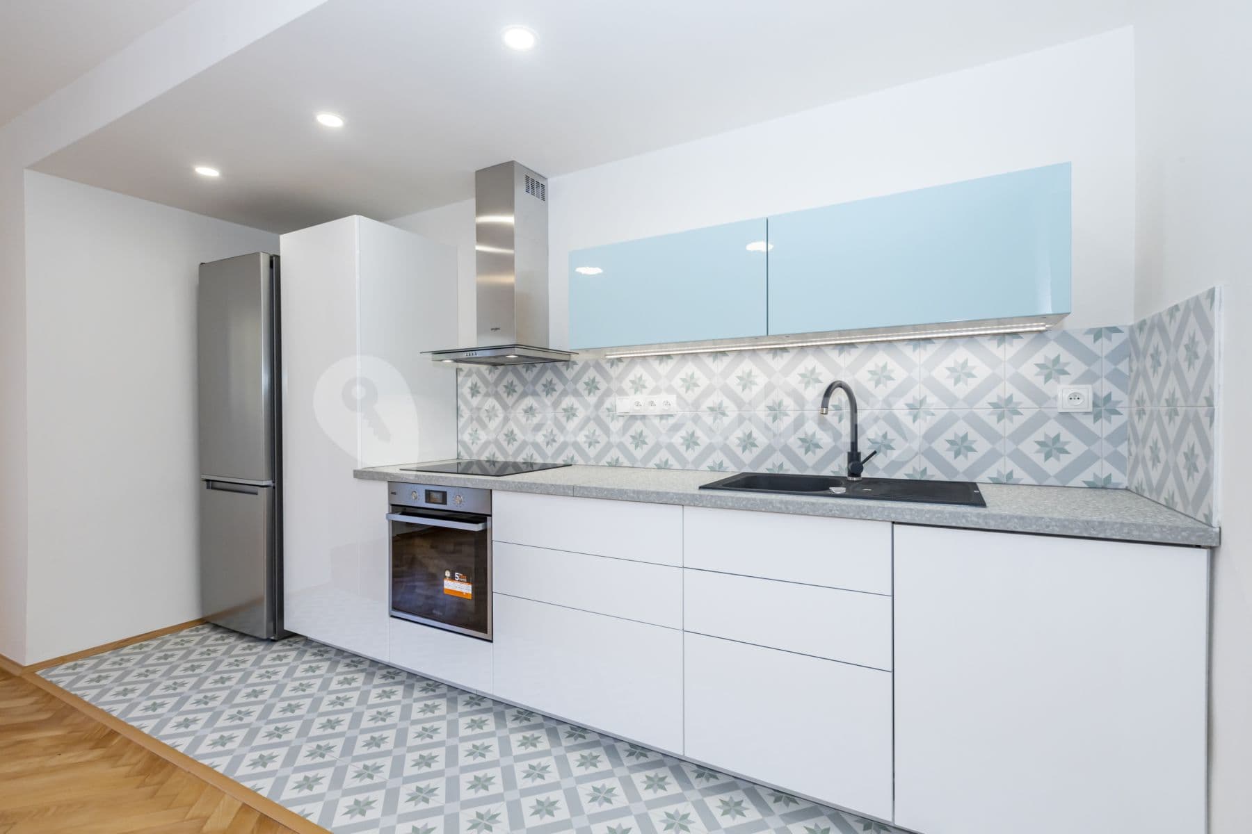 Prenájom bytu 3-izbový 65 m², Dukelská, Odolena Voda, Středočeský kraj Prenájom bytu 3-izbový 65 m², Dukelská, Odolena Voda, Středočeský kraj