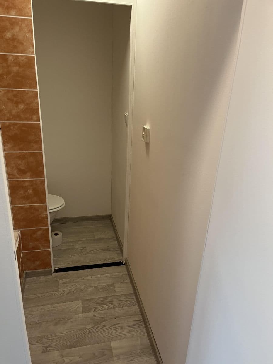 Prenájom bytu 1-izbový 25 m², Horácké náměstí, Brno, Jihomoravský kraj Prenájom bytu 1-izbový 25 m², Horácké náměstí, Brno, Jihomoravský kraj