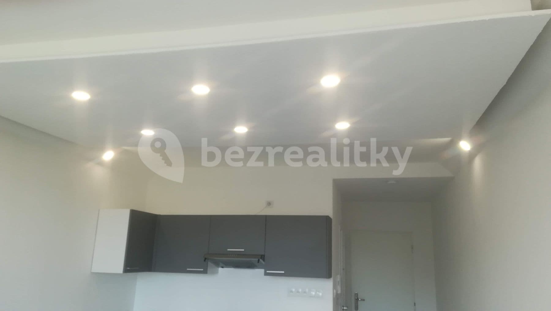 Prenájom bytu Garsoniéra 25 m², Charkovská, Karlovy Vary, Karlovarský kraj Prenájom bytu Garsoniéra 25 m², Charkovská, Karlovy Vary, Karlovarský kraj