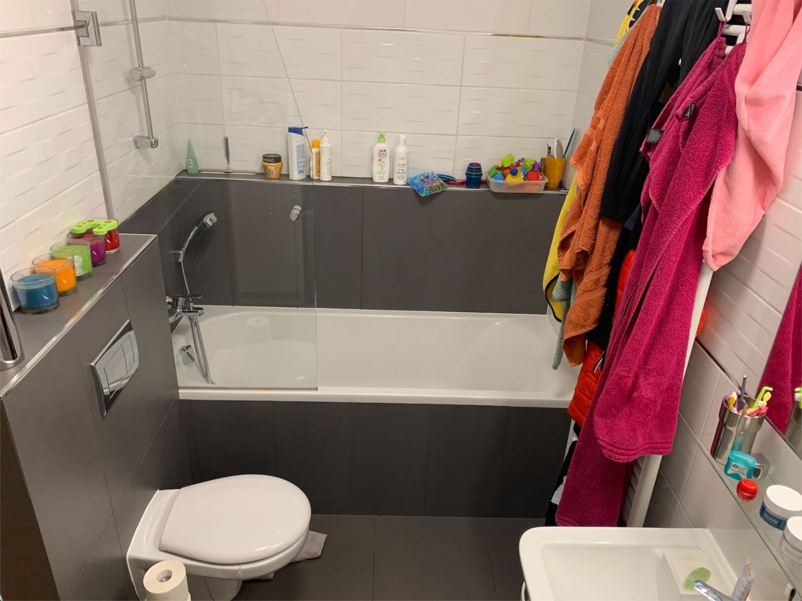 Prenájom bytu 3-izbový 80 m², V Zahradách, Praha, Praha Prenájom bytu 3-izbový 80 m², V Zahradách, Praha, Praha