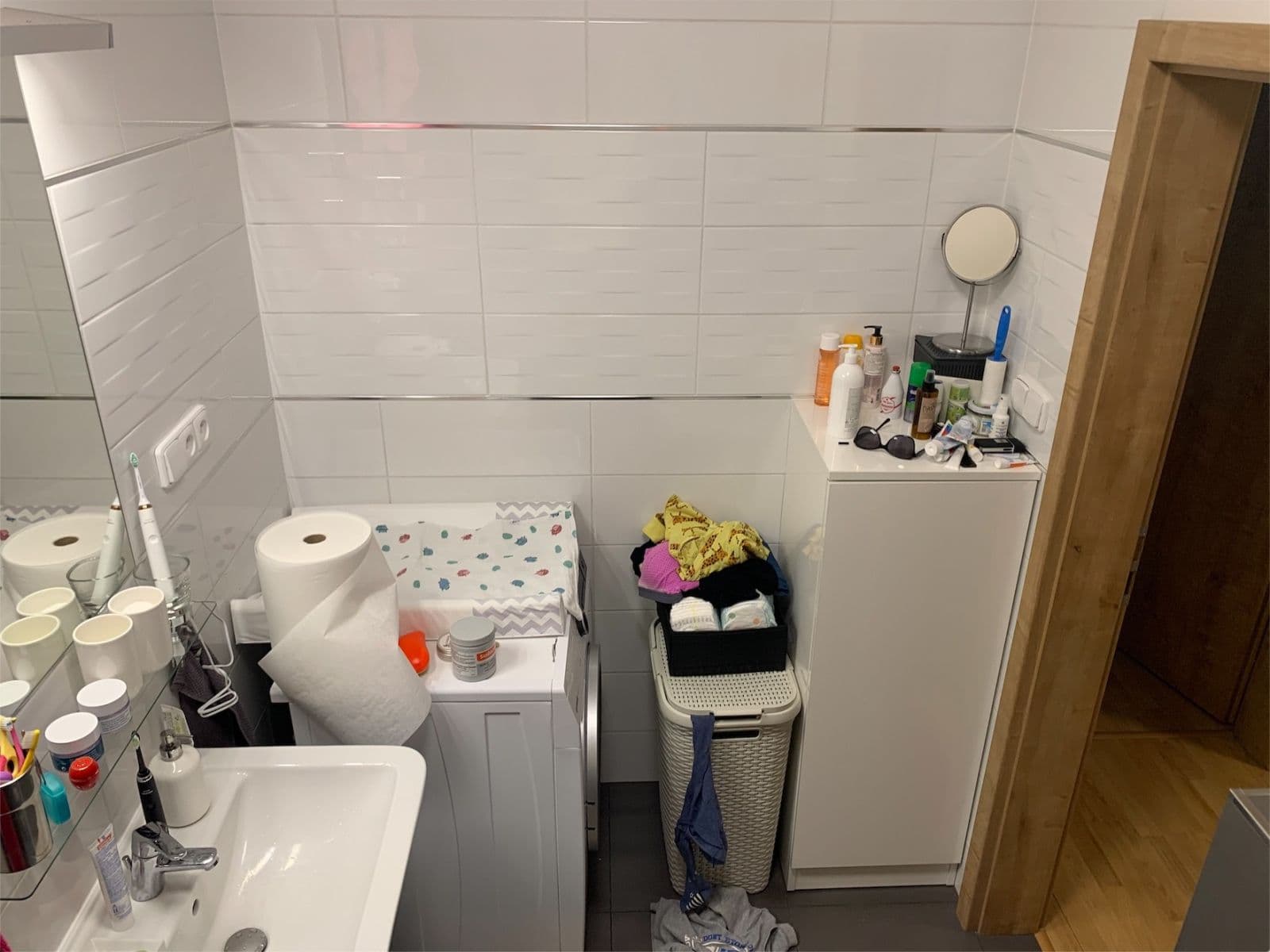 Prenájom bytu 3-izbový 80 m², V Zahradách, Praha, Praha Prenájom bytu 3-izbový 80 m², V Zahradách, Praha, Praha
