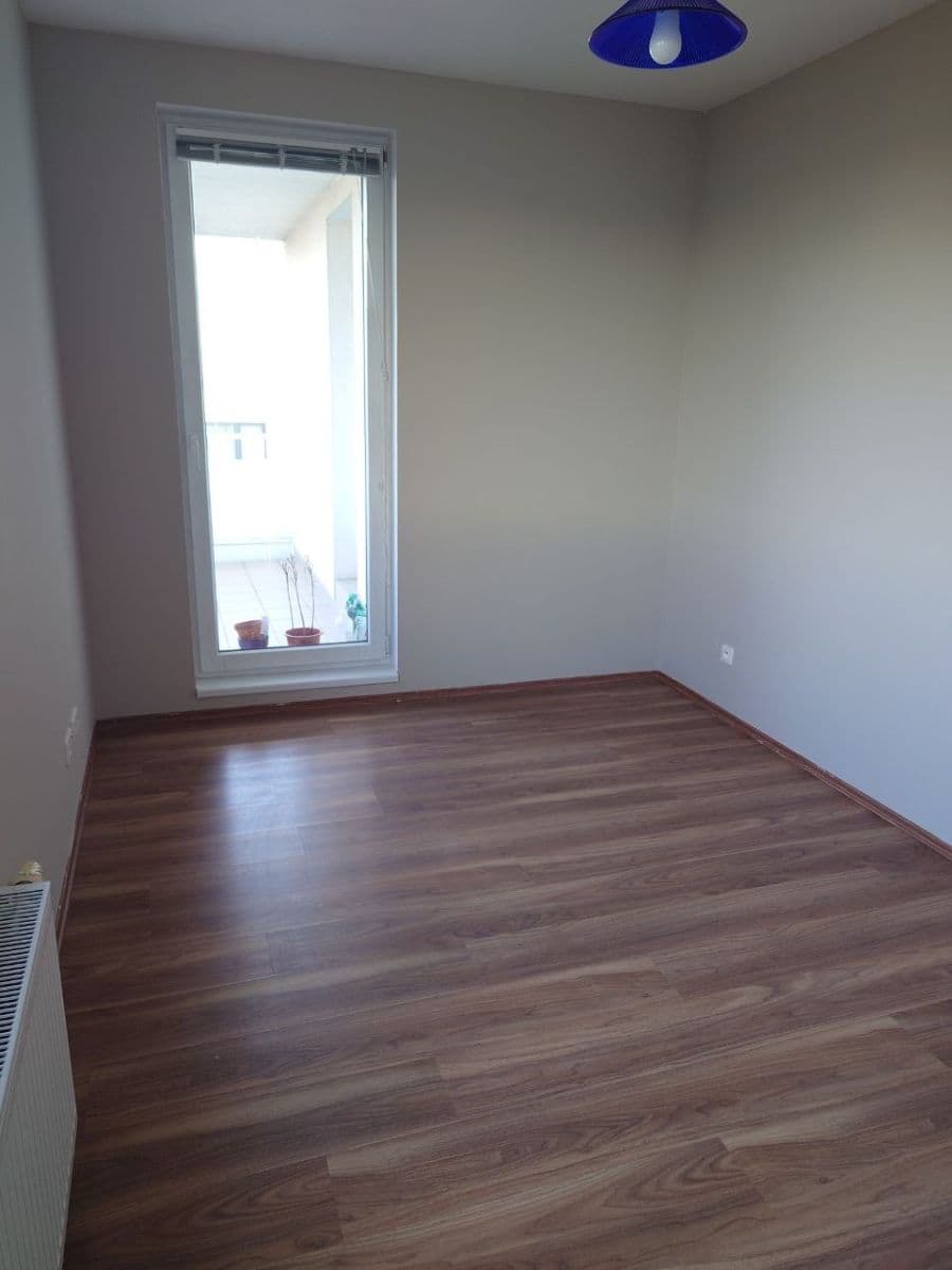 Prenájom bytu 2-izbový 53 m², U Uhříněveské obory, Praha, Praha Prenájom bytu 2-izbový 53 m², U Uhříněveské obory, Praha, Praha