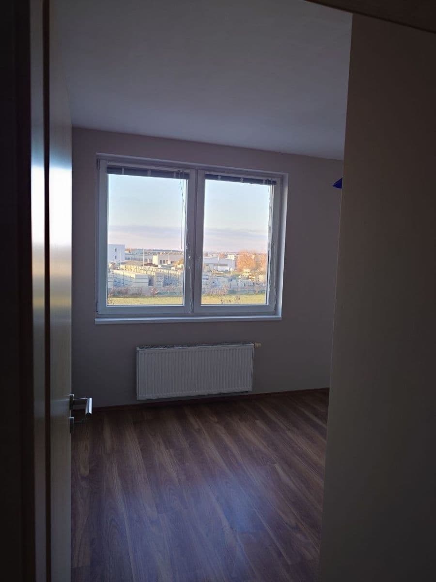 Prenájom bytu 2-izbový 53 m², U Uhříněveské obory, Praha, Praha Prenájom bytu 2-izbový 53 m², U Uhříněveské obory, Praha, Praha