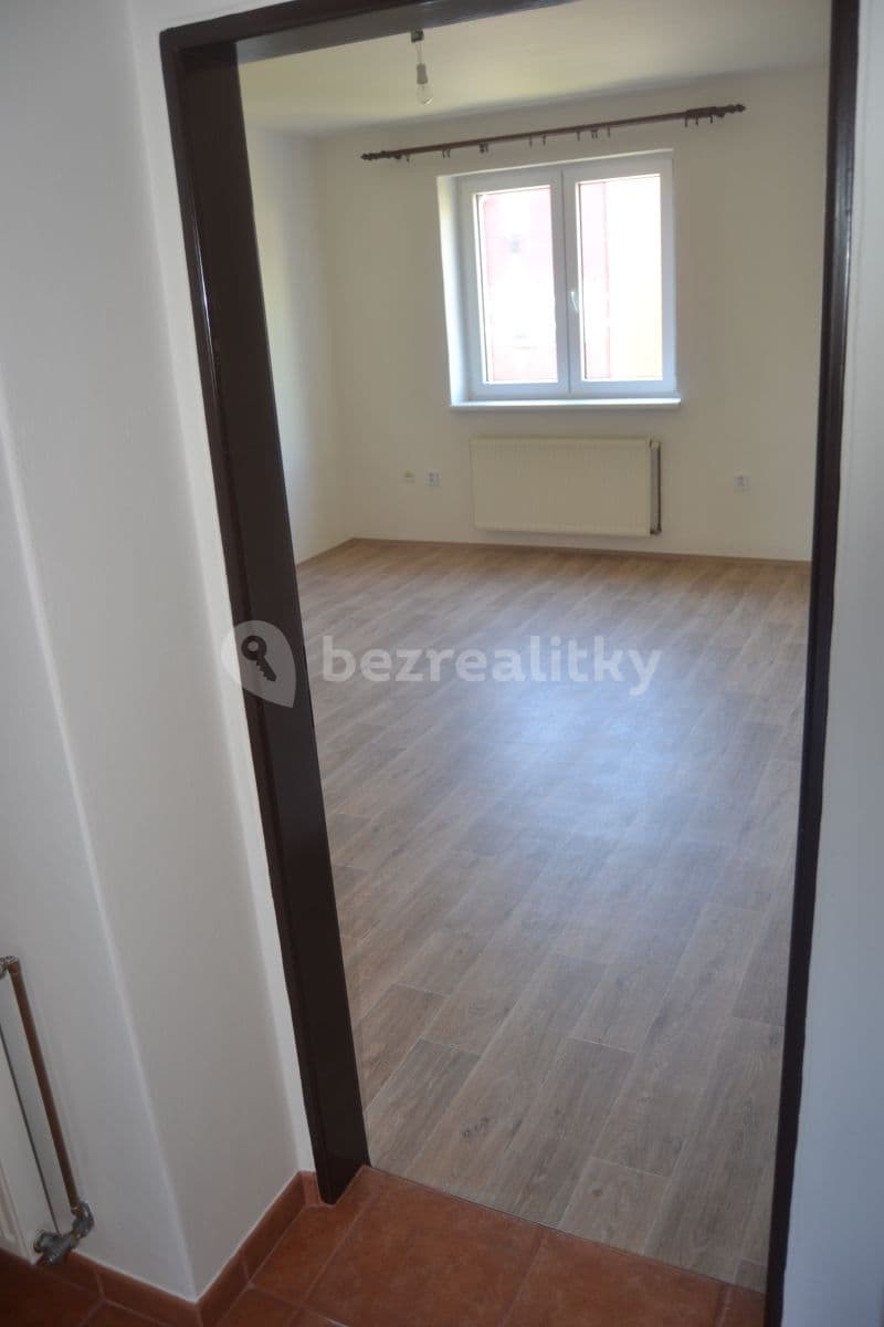 Prenájom bytu 3-izbový 62 m², Kamenická, Děčín, Ústecký kraj