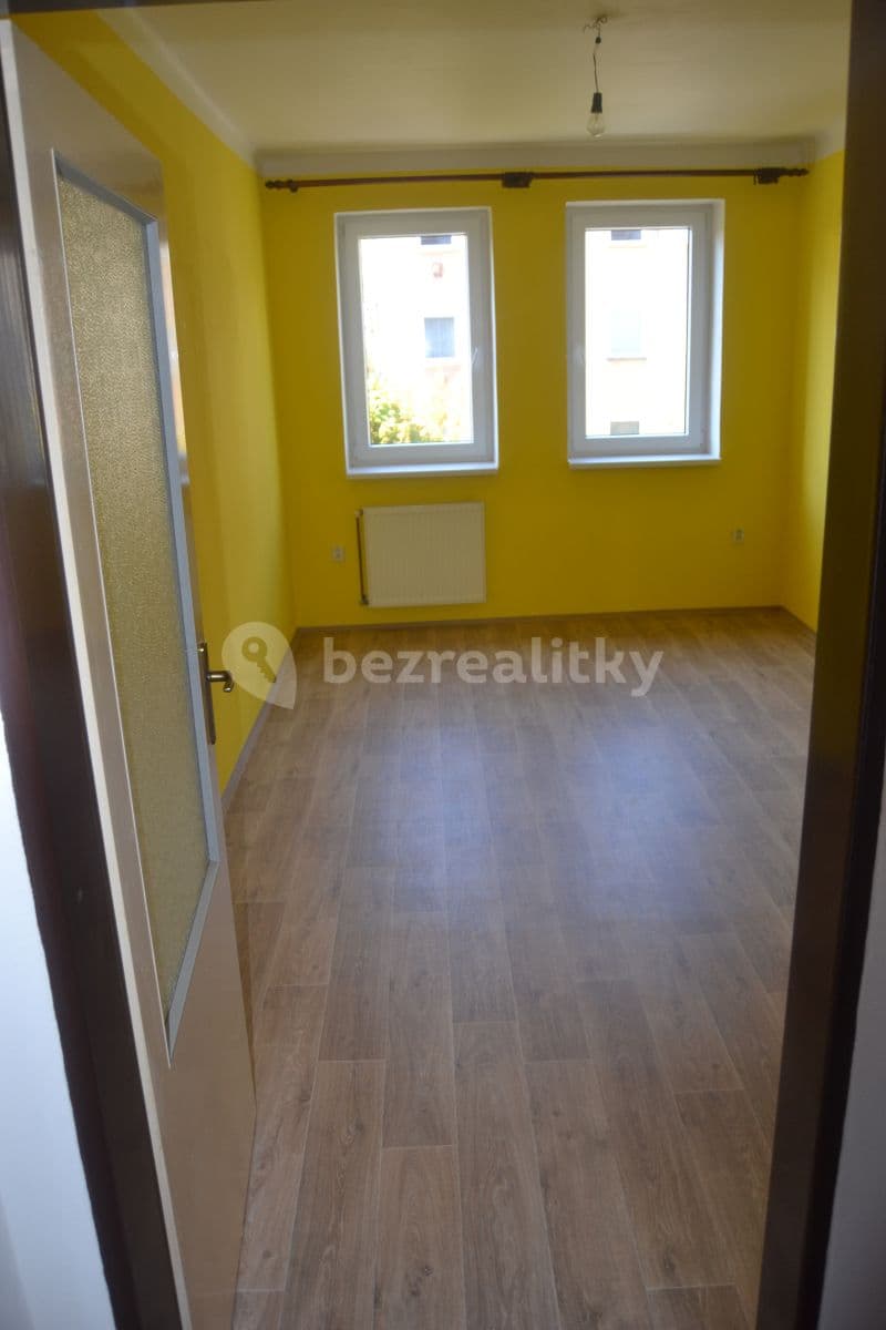 Prenájom bytu 3-izbový 62 m², Kamenická, Děčín, Ústecký kraj