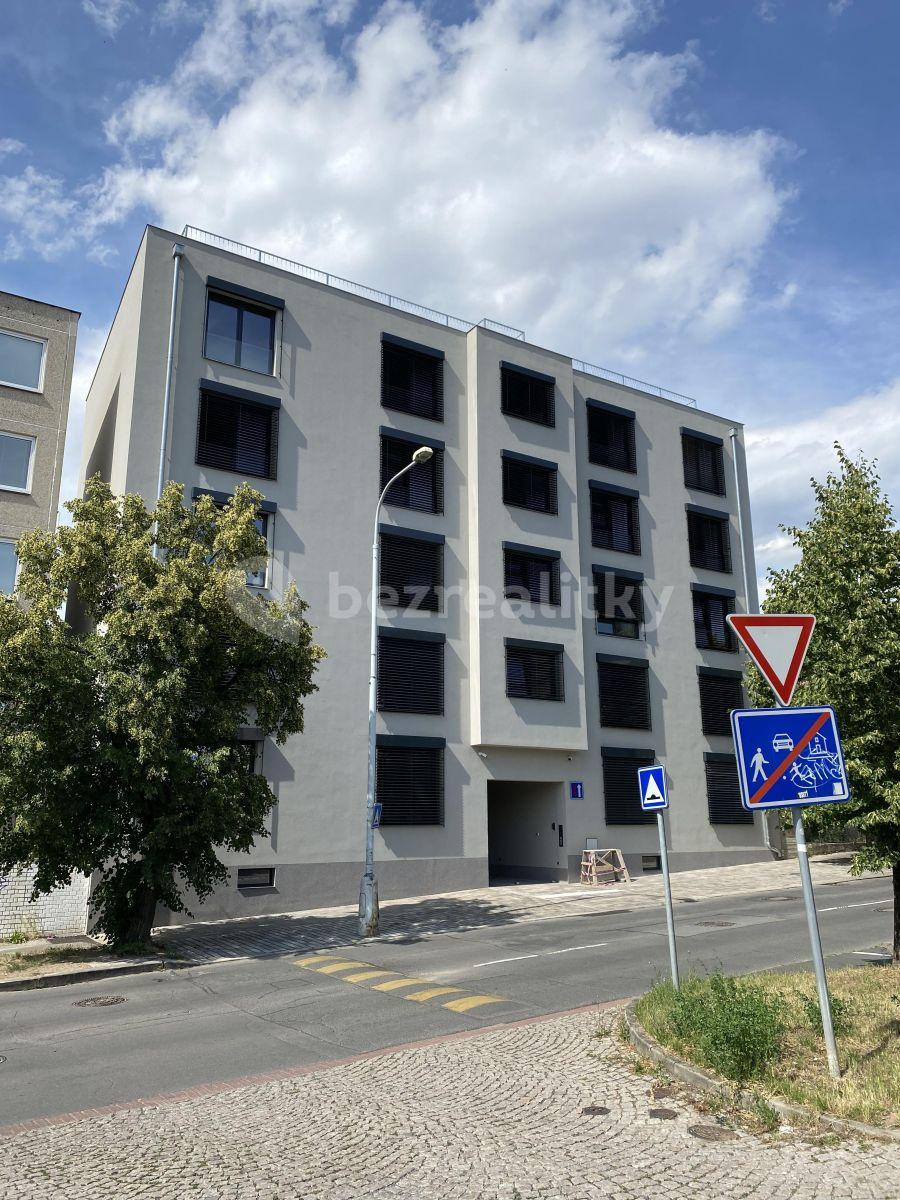 Prenájom bytu 1-izbový 31 m², K Vltavě, Praha, Praha