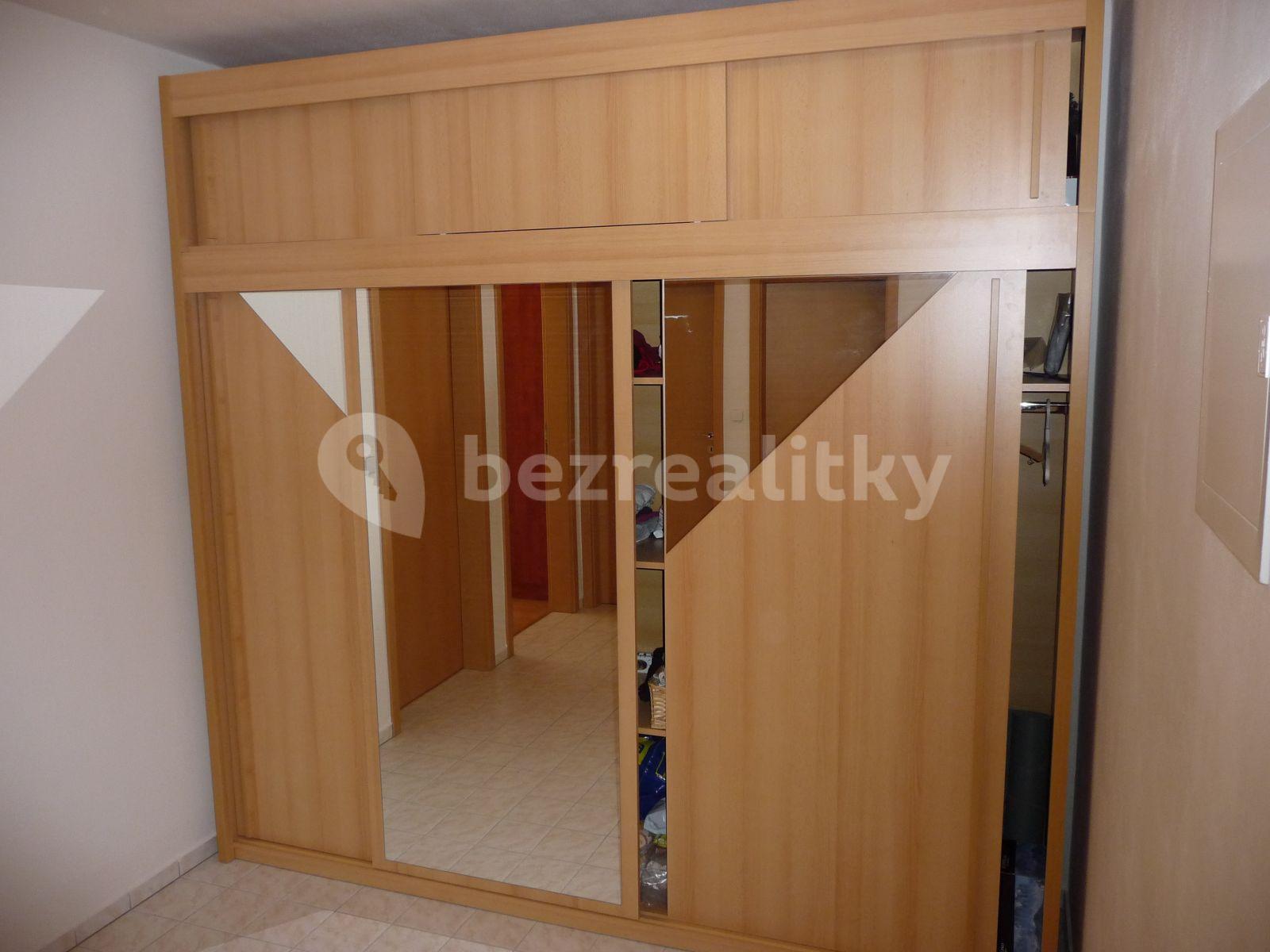 Prenájom bytu 2-izbový 57 m², Poděbrady, Středočeský kraj