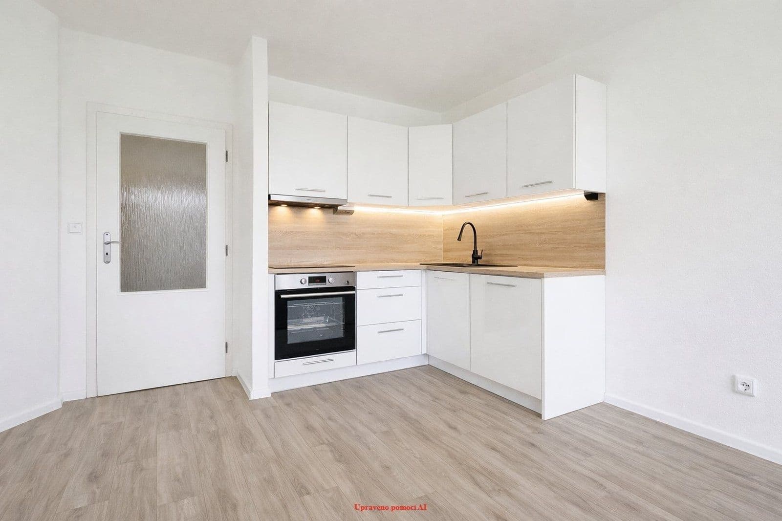 Prenájom bytu 1-izbový 27 m², Sovova, Karviná, Moravskoslezský kraj Prenájom bytu 1-izbový 27 m², Sovova, Karviná, Moravskoslezský kraj