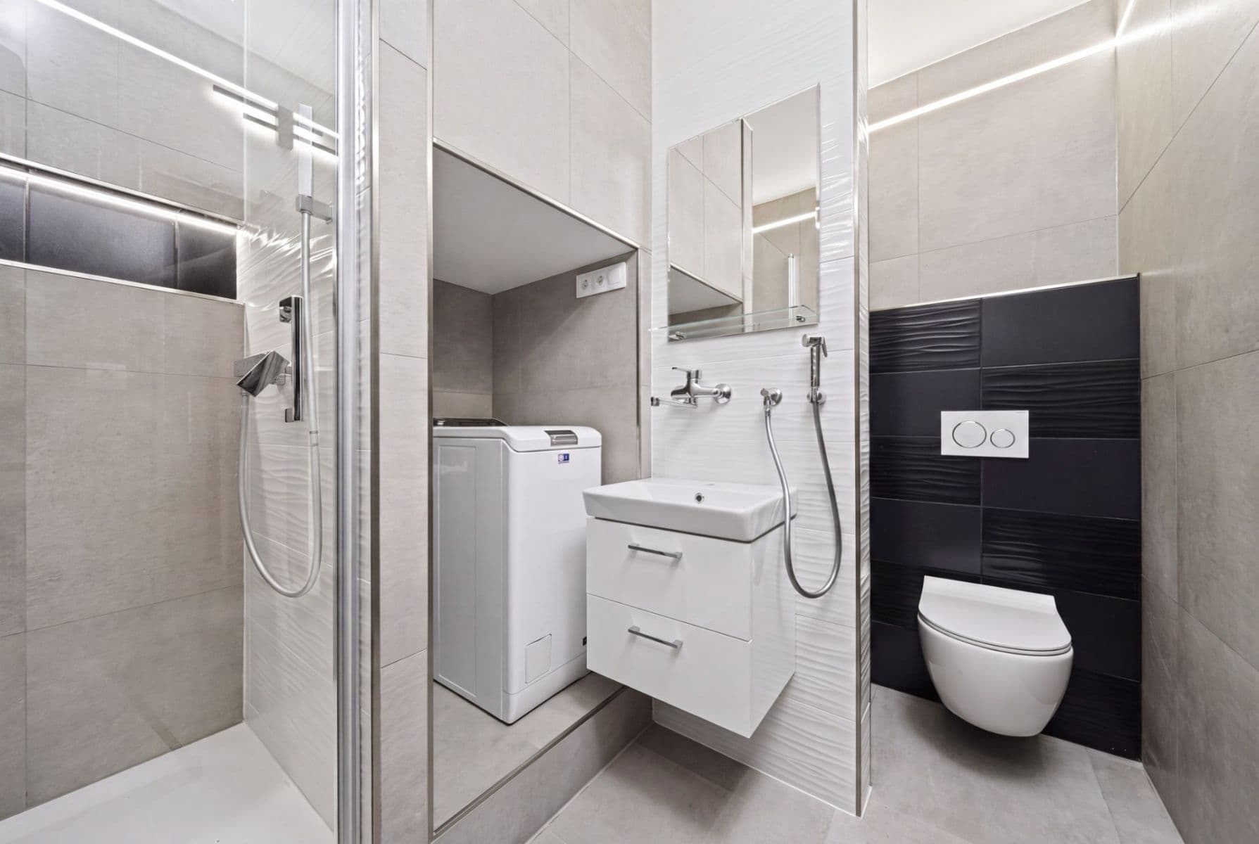 Prenájom bytu 2-izbový 36 m², Na Vinici III., Klášter, Plzeňský kraj Prenájom bytu 2-izbový 36 m², Na Vinici III., Klášter, Plzeňský kraj