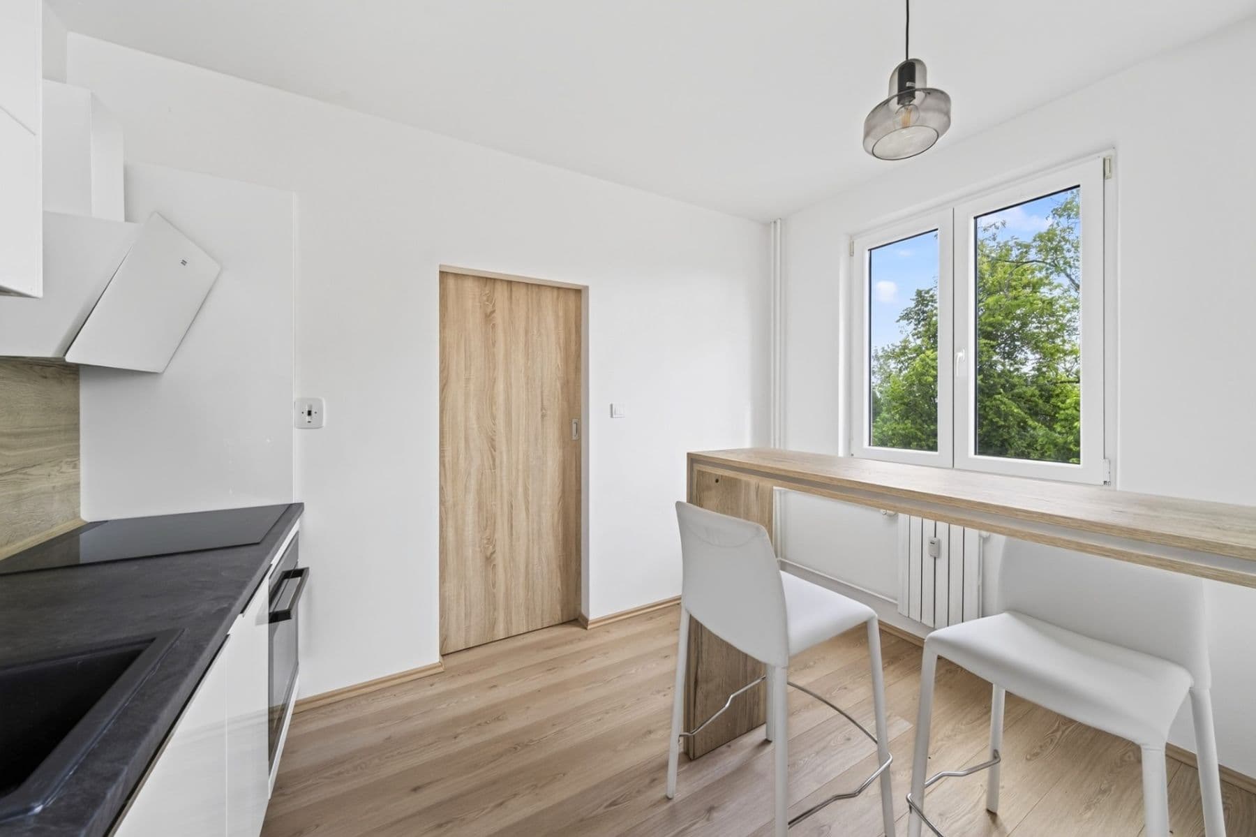 Prenájom bytu 2-izbový 36 m², Na Vinici III., Klášter, Plzeňský kraj Prenájom bytu 2-izbový 36 m², Na Vinici III., Klášter, Plzeňský kraj