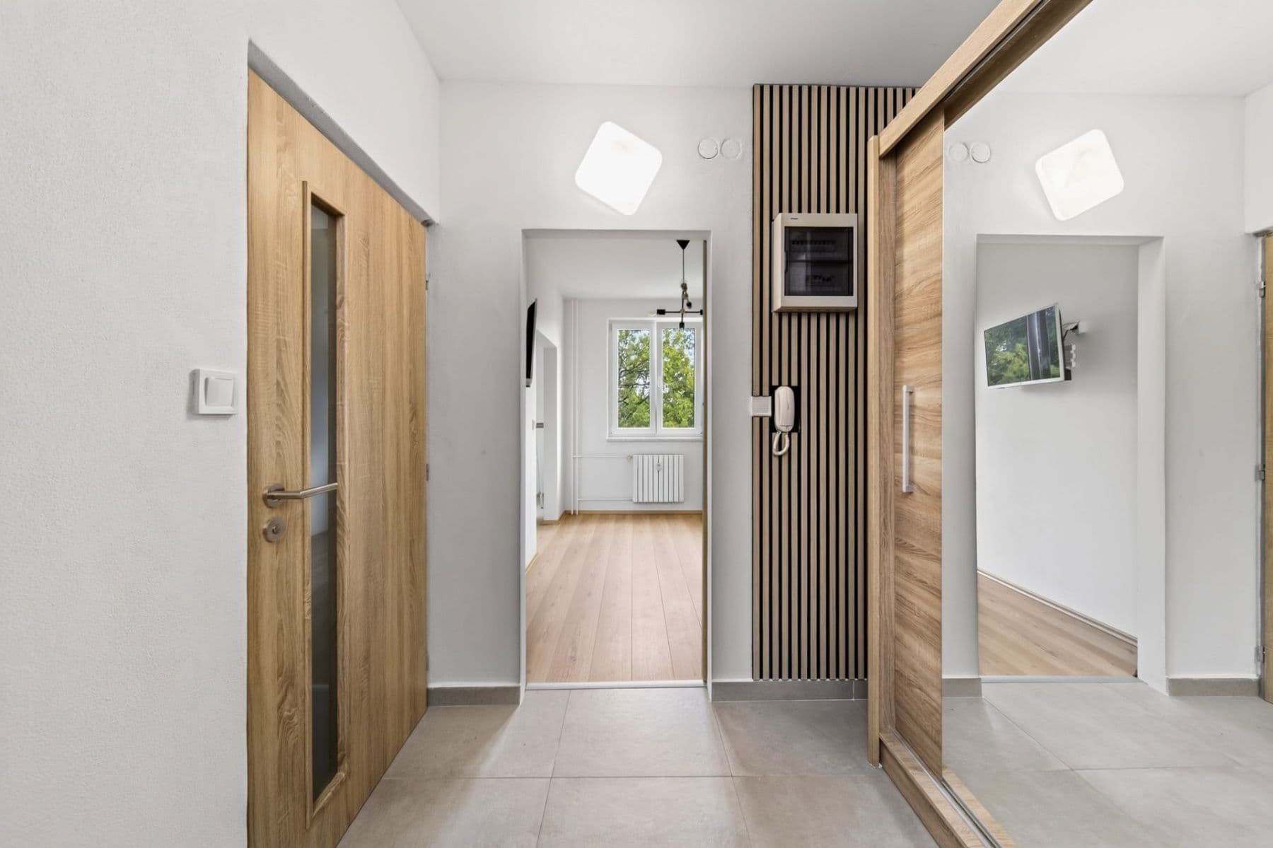 Prenájom bytu 2-izbový 36 m², Na Vinici III., Klášter, Plzeňský kraj Prenájom bytu 2-izbový 36 m², Na Vinici III., Klášter, Plzeňský kraj