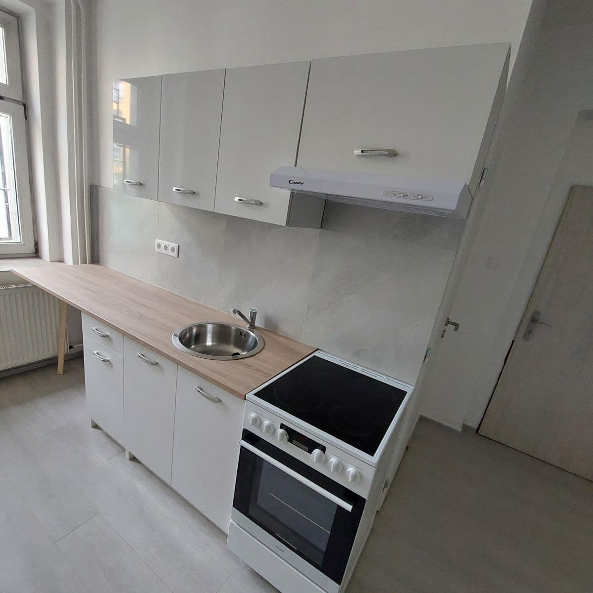 Prenájom bytu 1-izbový 37 m², Masarykova, Ústí nad Labem, Ústecký kraj Prenájom bytu 1-izbový 37 m², Masarykova, Ústí nad Labem, Ústecký kraj