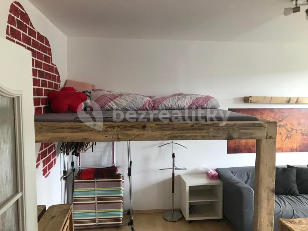 Prenájom bytu 1-izbový 44 m², Karlova Ves, Bratislavský kraj Prenájom bytu 1-izbový 44 m², Karlova Ves, Bratislavský kraj