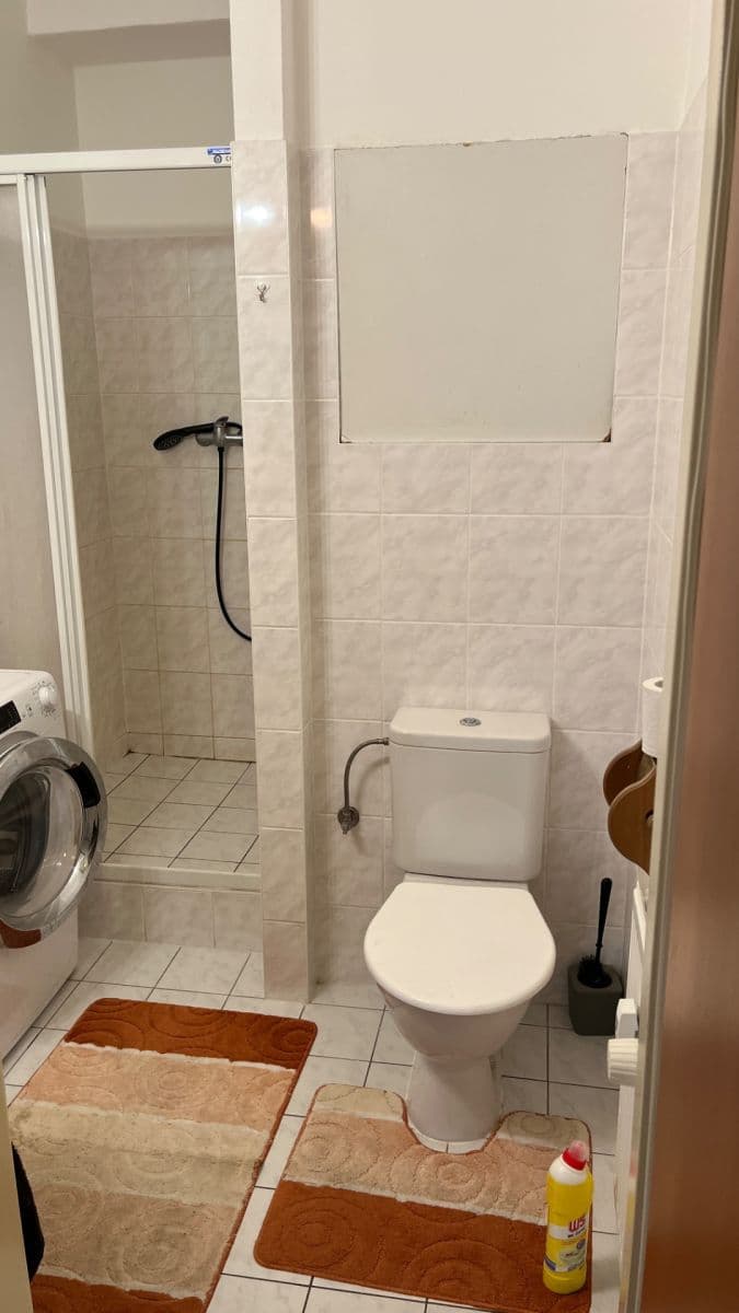 Prenájom bytu 2-izbový 40 m², Moskevská, Kladno, Středočeský kraj Prenájom bytu 2-izbový 40 m², Moskevská, Kladno, Středočeský kraj