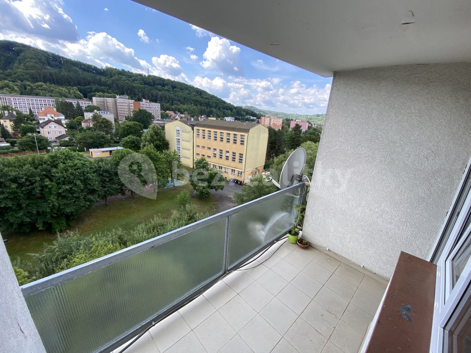 Prenájom bytu 3-izbový 78 m², Gagarinova, Karlovy Vary, Karlovarský kraj