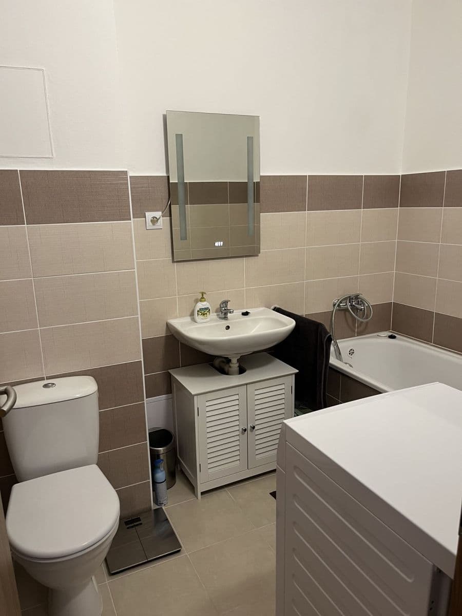 Prenájom bytu 2-izbový 53 m², Starý Dvůr, Hrádek nad Nisou, Liberecký kraj Prenájom bytu 2-izbový 53 m², Starý Dvůr, Hrádek nad Nisou, Liberecký kraj