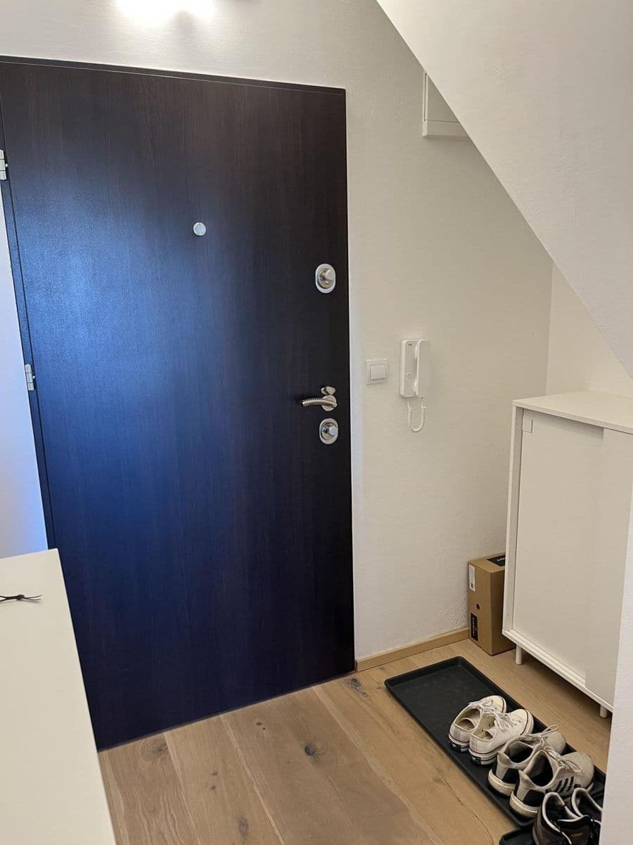 Prenájom bytu 2-izbový 53 m², Starý Dvůr, Hrádek nad Nisou, Liberecký kraj Prenájom bytu 2-izbový 53 m², Starý Dvůr, Hrádek nad Nisou, Liberecký kraj