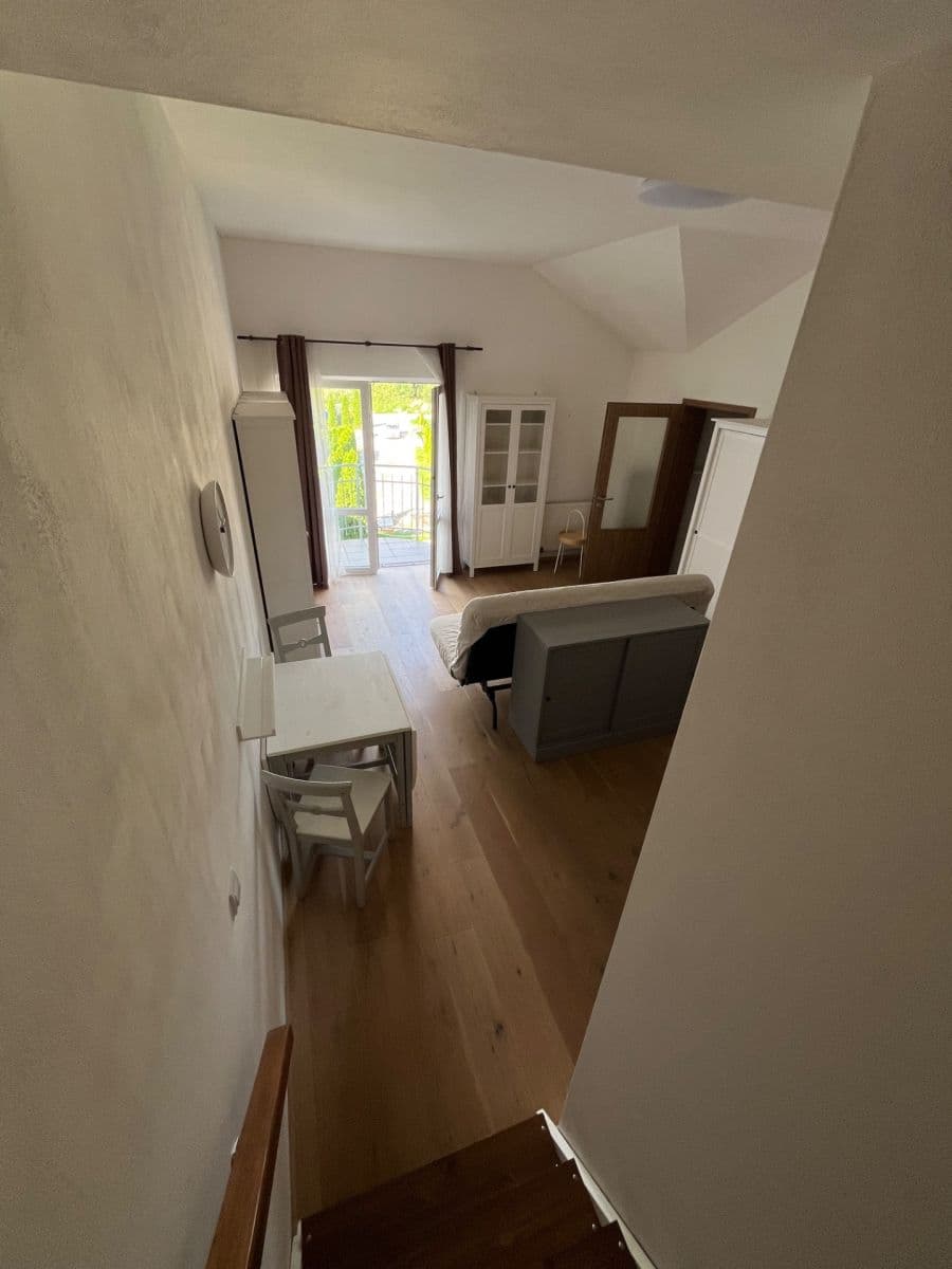 Prenájom bytu 2-izbový 53 m², Starý Dvůr, Hrádek nad Nisou, Liberecký kraj Prenájom bytu 2-izbový 53 m², Starý Dvůr, Hrádek nad Nisou, Liberecký kraj