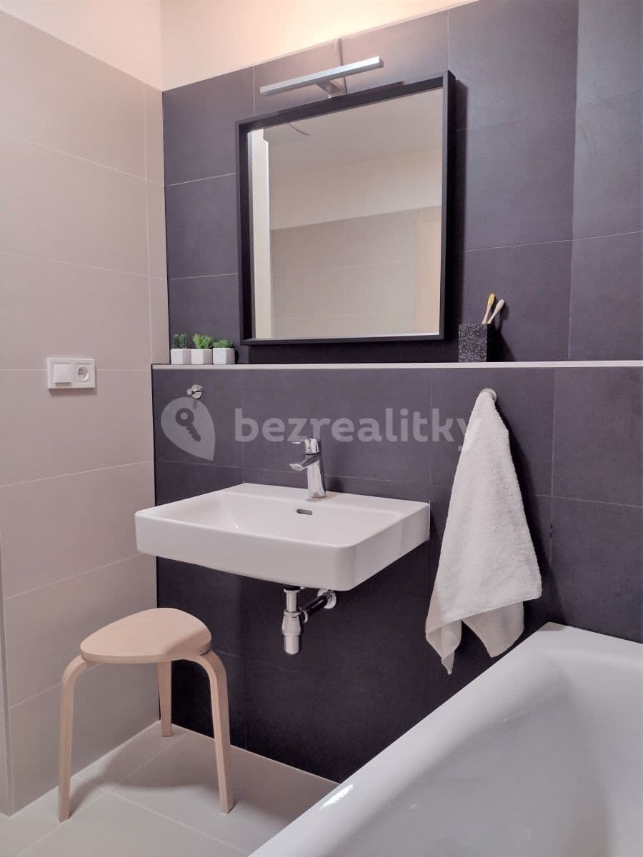 Prenájom bytu 2-izbový 52 m², Wolkerova, Olomouc, Olomoucký kraj Prenájom bytu 2-izbový 52 m², Wolkerova, Olomouc, Olomoucký kraj