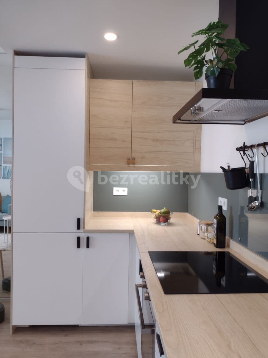 Prenájom bytu 2-izbový 52 m², Wolkerova, Olomouc, Olomoucký kraj Prenájom bytu 2-izbový 52 m², Wolkerova, Olomouc, Olomoucký kraj