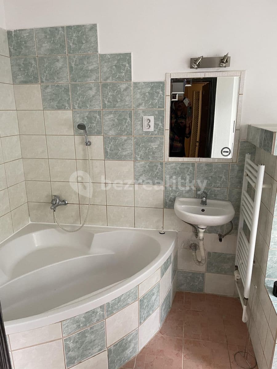 Prenájom bytu 1-izbový 50 m², 28. října, Příbram, Středočeský kraj Prenájom bytu 1-izbový 50 m², 28. října, Příbram, Středočeský kraj