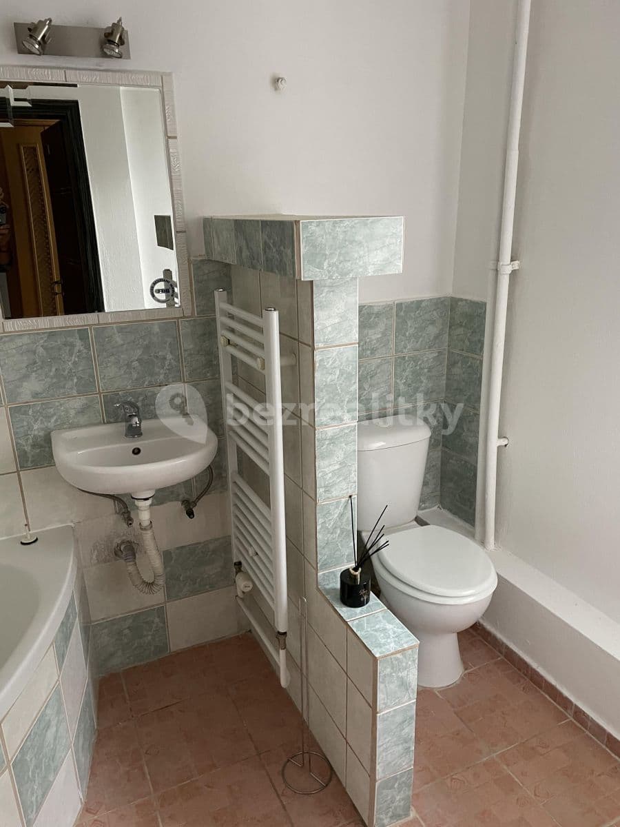 Prenájom bytu 1-izbový 50 m², 28. října, Příbram, Středočeský kraj Prenájom bytu 1-izbový 50 m², 28. října, Příbram, Středočeský kraj