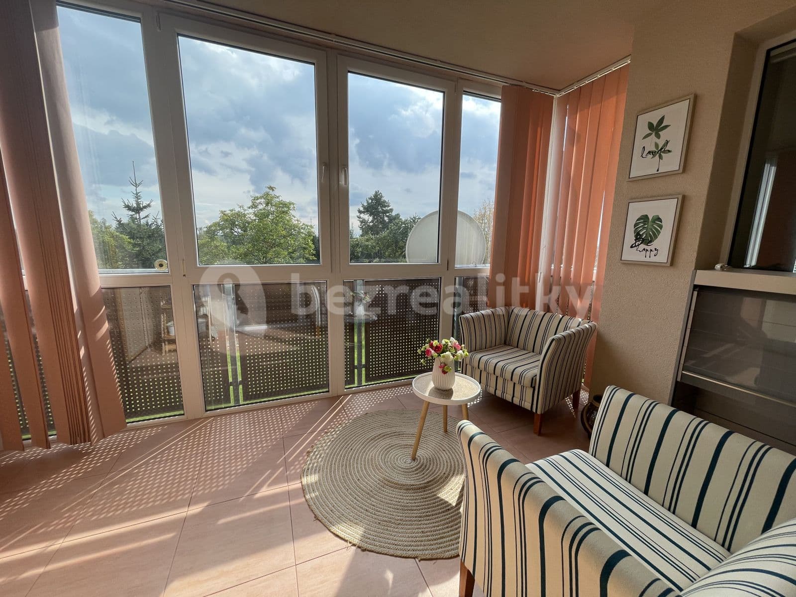 Prenájom bytu 3-izbový 79 m², V Javorech, Praha, Praha Prenájom bytu 3-izbový 79 m², V Javorech, Praha, Praha