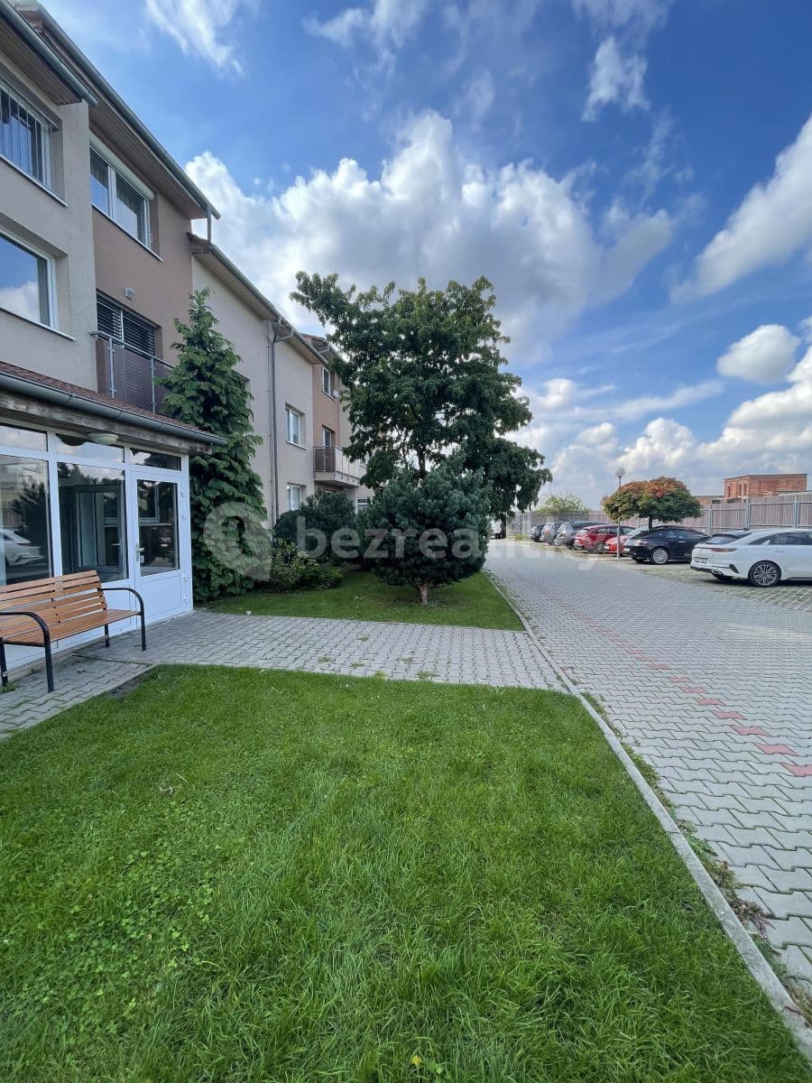 Prenájom bytu 3-izbový 79 m², V Javorech, Praha, Praha Prenájom bytu 3-izbový 79 m², V Javorech, Praha, Praha