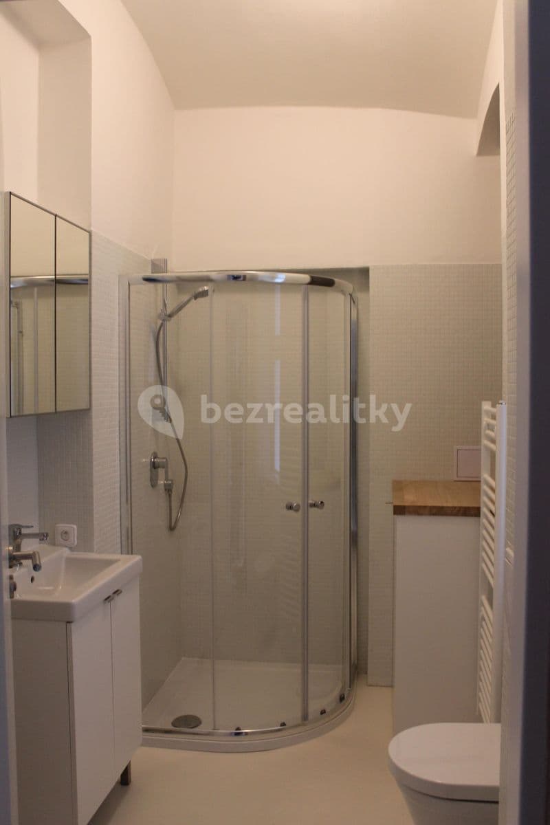Prenájom bytu 2-izbový 42 m², Janáčkovo nábřeží, Praha, Praha Prenájom bytu 2-izbový 42 m², Janáčkovo nábřeží, Praha, Praha