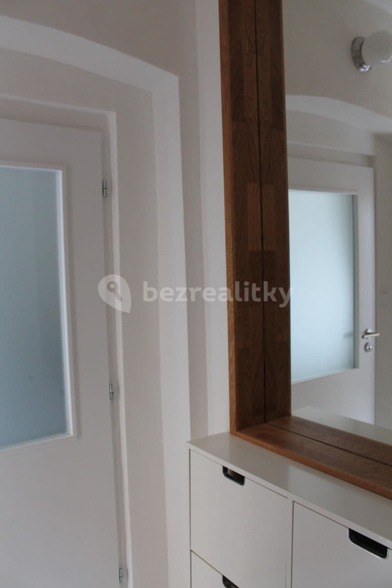 Prenájom bytu 2-izbový 42 m², Janáčkovo nábřeží, Praha, Praha Prenájom bytu 2-izbový 42 m², Janáčkovo nábřeží, Praha, Praha