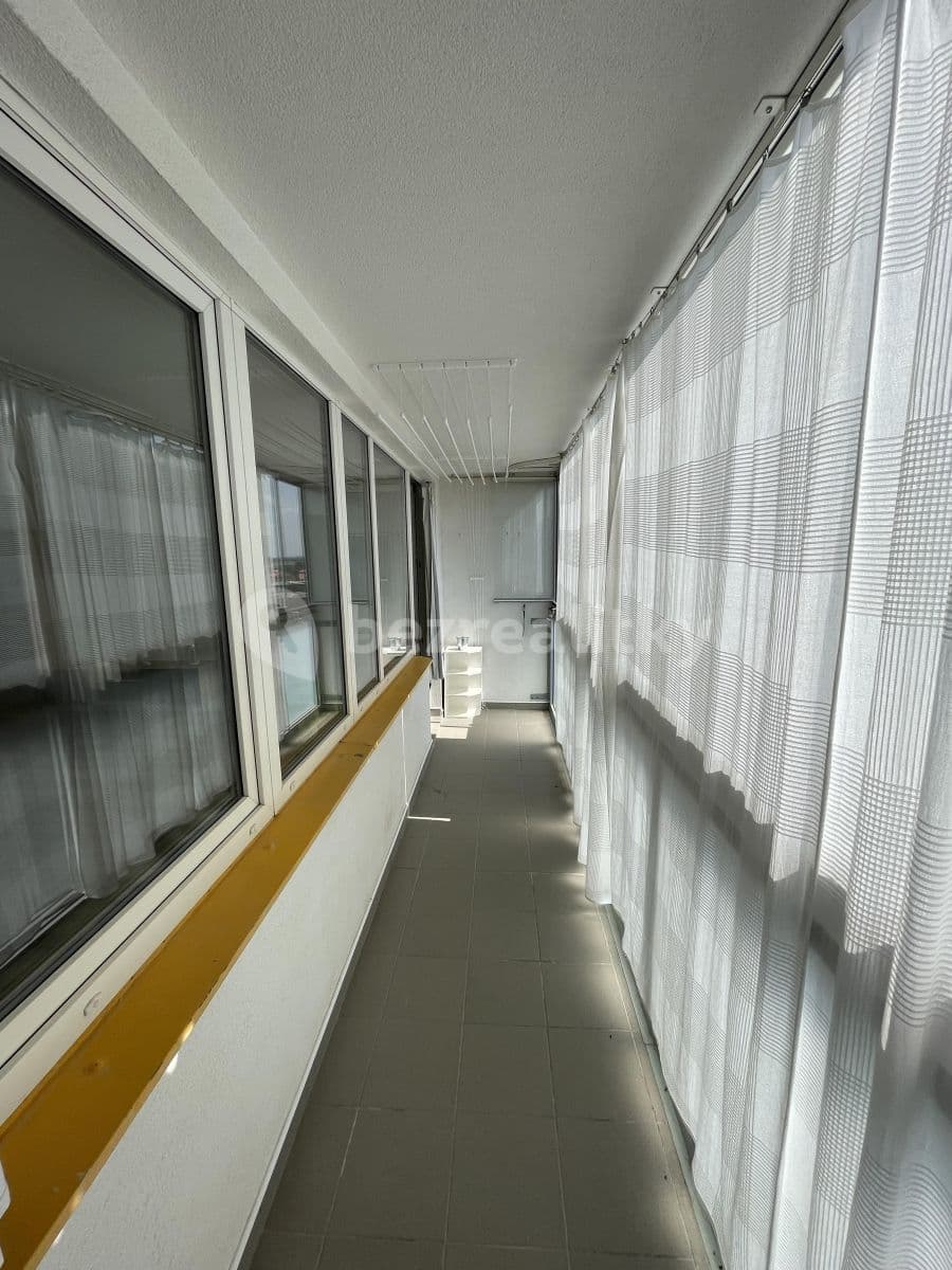 Prenájom bytu 4-izbový 86 m², Amforová, Praha, Praha Prenájom bytu 4-izbový 86 m², Amforová, Praha, Praha