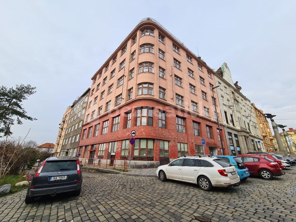 Prenájom bytu 2-izbový 50 m², Smolenská, Praha, Praha Prenájom bytu 2-izbový 50 m², Smolenská, Praha, Praha